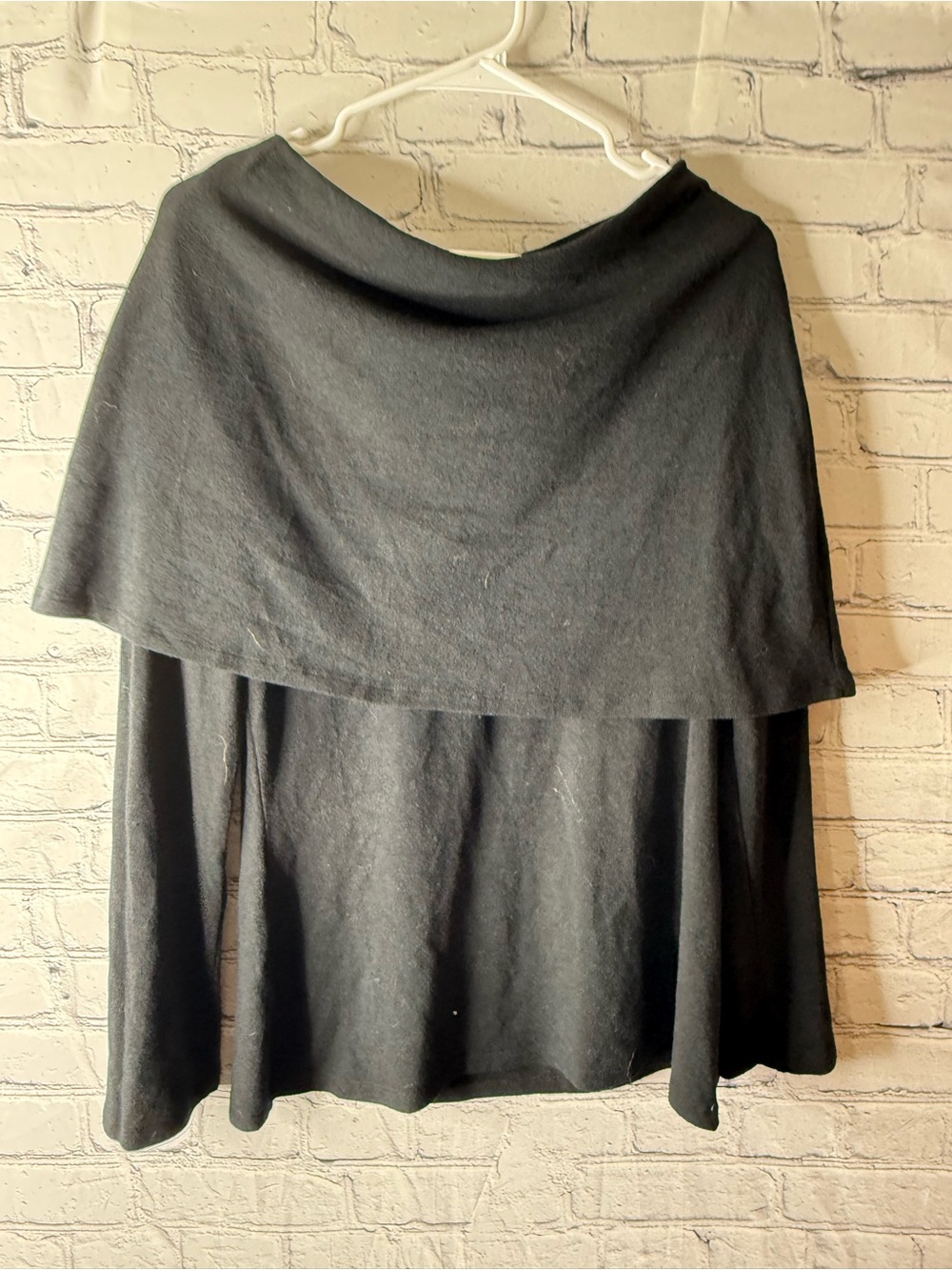 Vintage soft surroundings Women's Off-Shoulder Black Sweater size medium